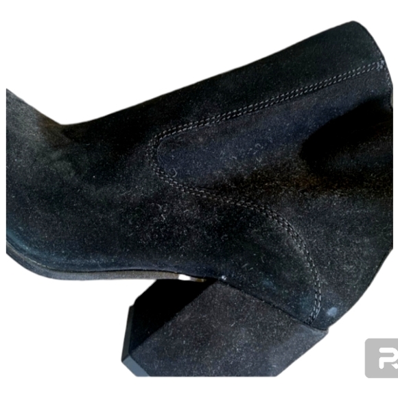 LUCKY BRAND BLACK SUEDE ANKLE BOOTS NIB - Picture 3 of 6